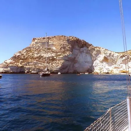 Boat & Breakfast Πλωτό κατάλυμα Κάλιαρι