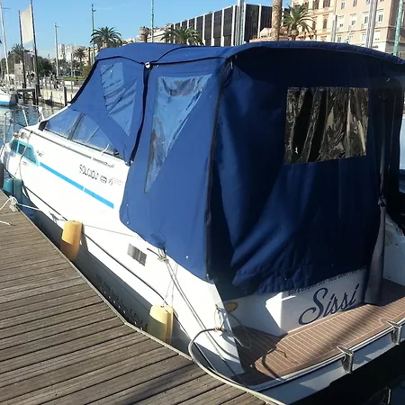 Πλωτό κατάλυμα Boat & Breakfast Κάλιαρι